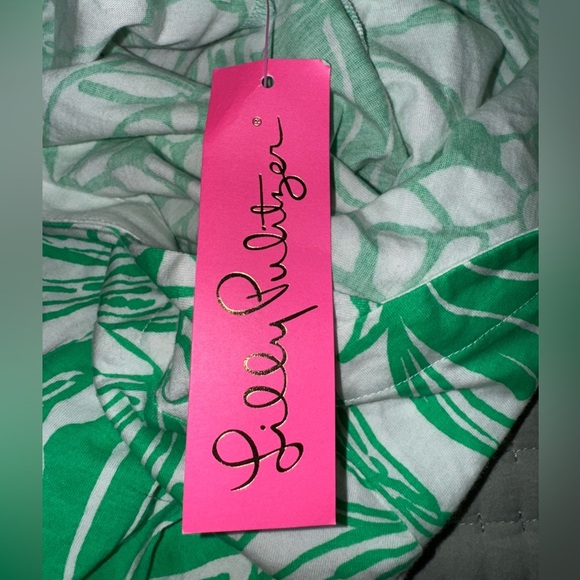 Lilly Pulitzer Lidia 3/4 Sleeve Spearmint Kiss My Tulips oversized XS NWT - Picture 6 of 16